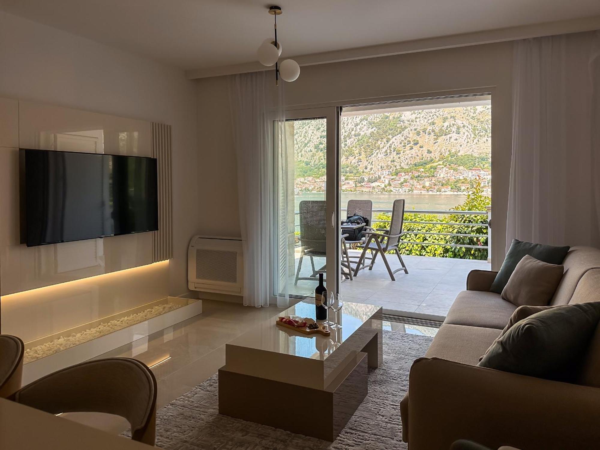 Chillout Apartment In Kotor Bay Экстерьер фото