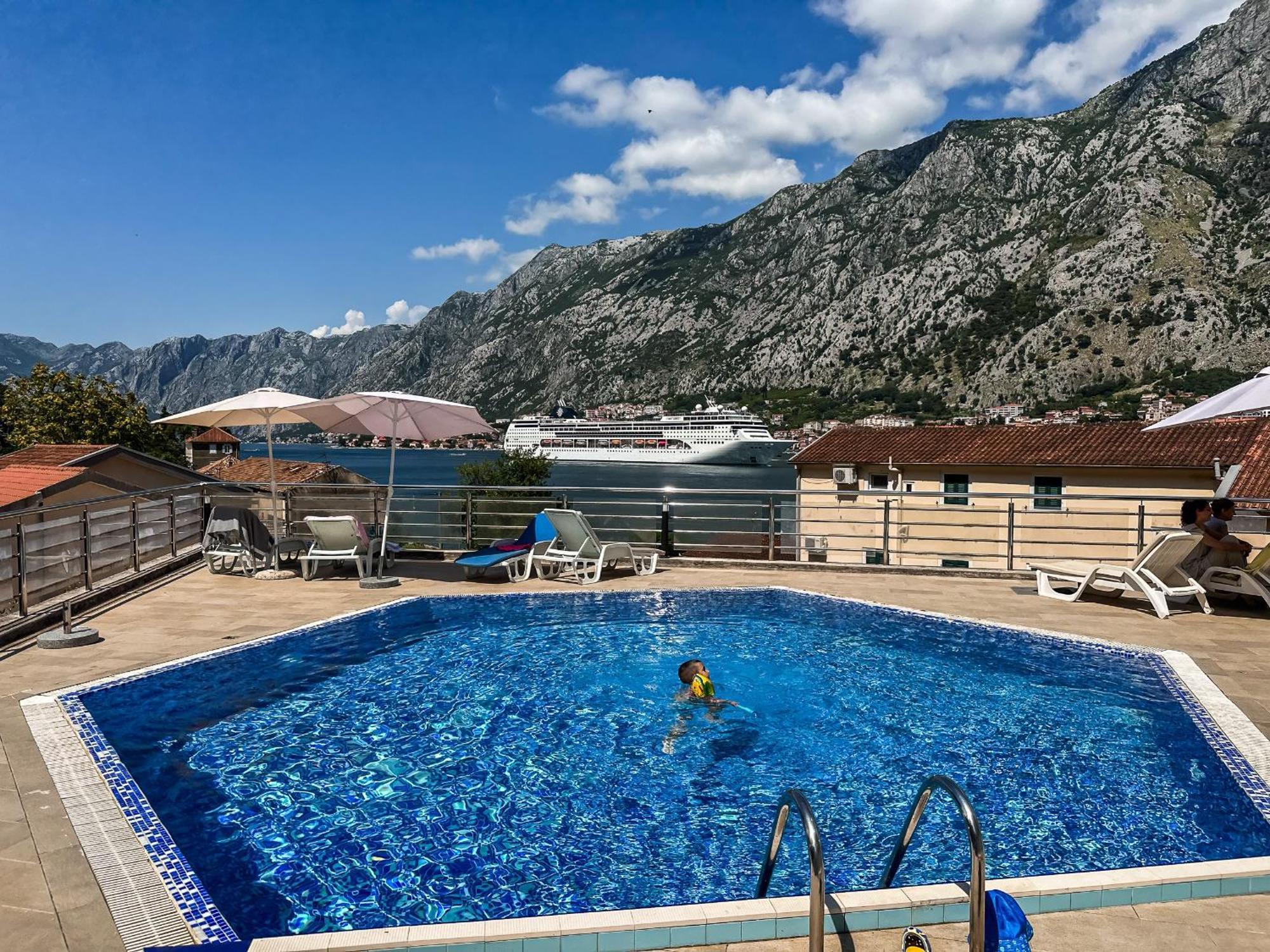 Chillout Apartment In Kotor Bay Экстерьер фото